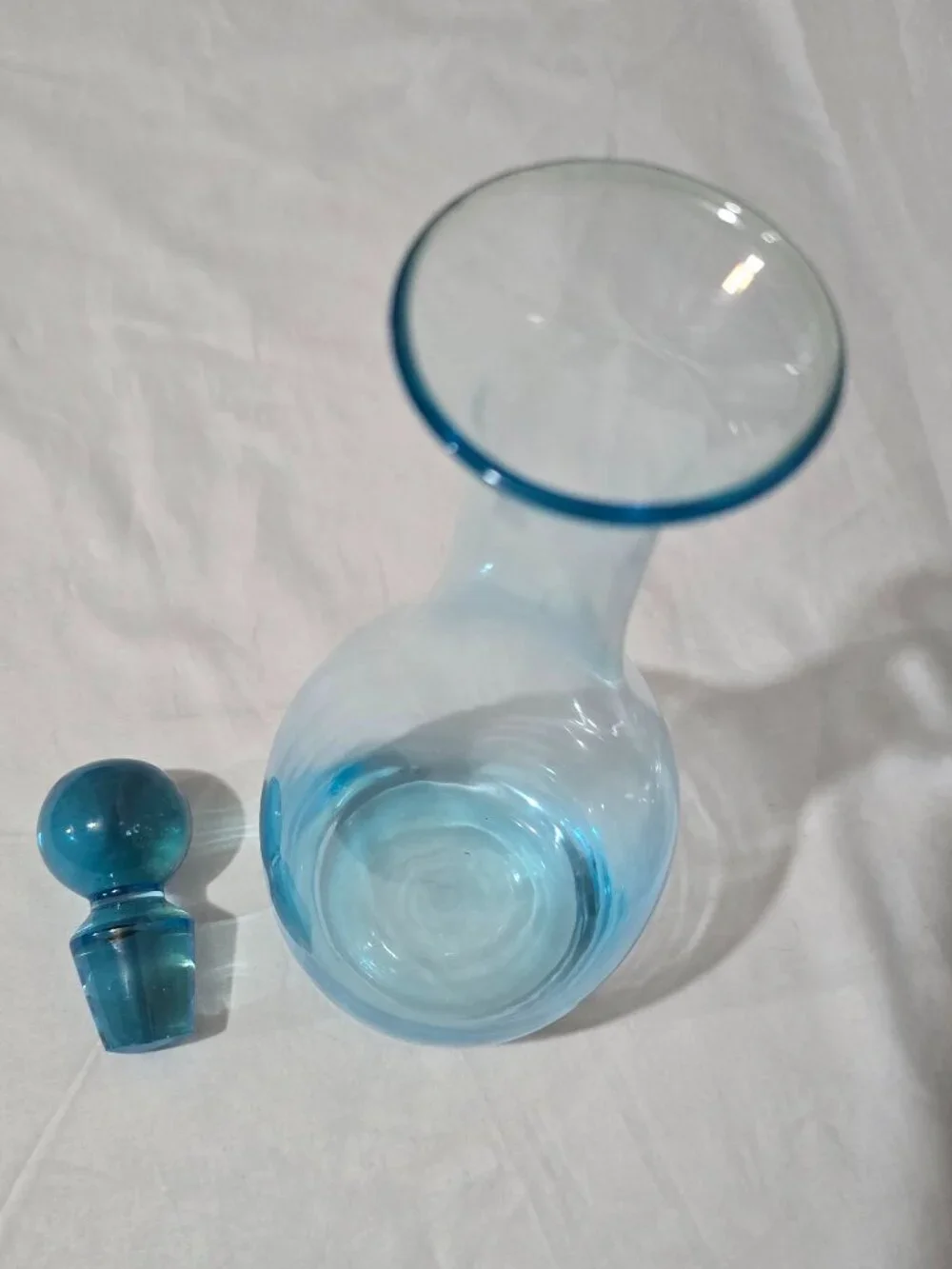 Blue Glass Empoli Genie Decanter w Glass Stopper